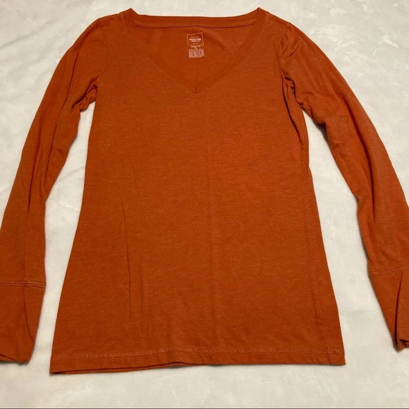 Bundle of 6 Tops Size Small & Medium - Picture 2 of 16